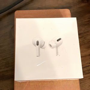 NWT AirPods Pro with wireless charging case